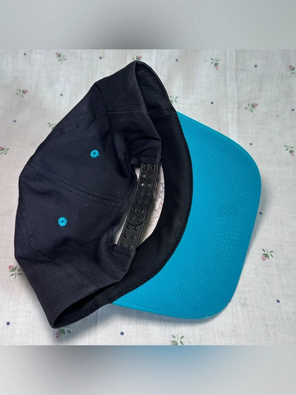 Vintage 90s Black Newport Tradewinds Sport Fishing SnapBack Hat Two Tone Teal